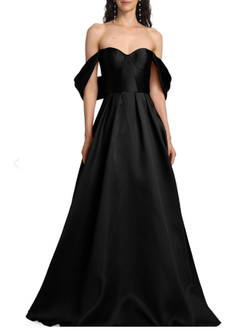 Bridesmaids Viktor Off-The-Shoulder Gown Black