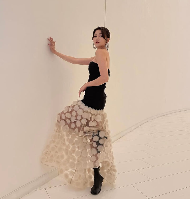 Carman Kwan wore Bronx and Banco dress for TVB sales presentation